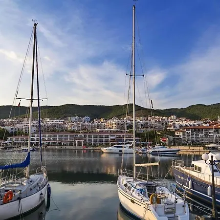 Diamond Apart Complex Guesthouse - Dinevi Marina * Sveti Vlas