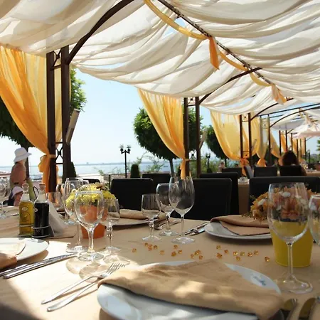 Diamond Apart Complex Guesthouse - Dinevi Marina Apartment *