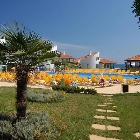 Diamond Apart Complex Guesthouse - Dinevi Marina